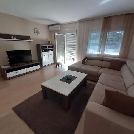 Apartment 081 Podgorica Ngoại thất bức ảnh